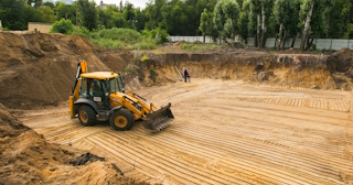 Разработка котлована Кинель стоимость за от 564 руб. м3 - заказать работы по копке и рытью котлованов | траншей